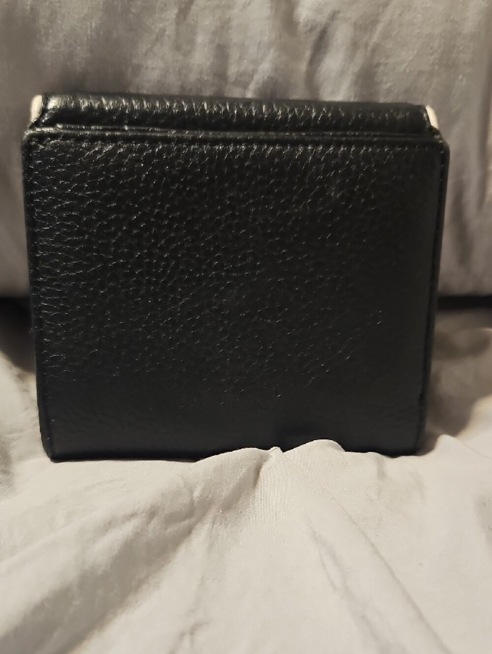 kate spade Black Leather Wallet with Cream Trim and Gold Logo - Picture 2 of 7